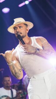 No revéillon de Copacabana foi desse jeito, mas minha cabeça já tá toda no Infinito Samba!
Quem vem sambar comigo? 🔥
Ingressos disponíveis no link da bio 🎫